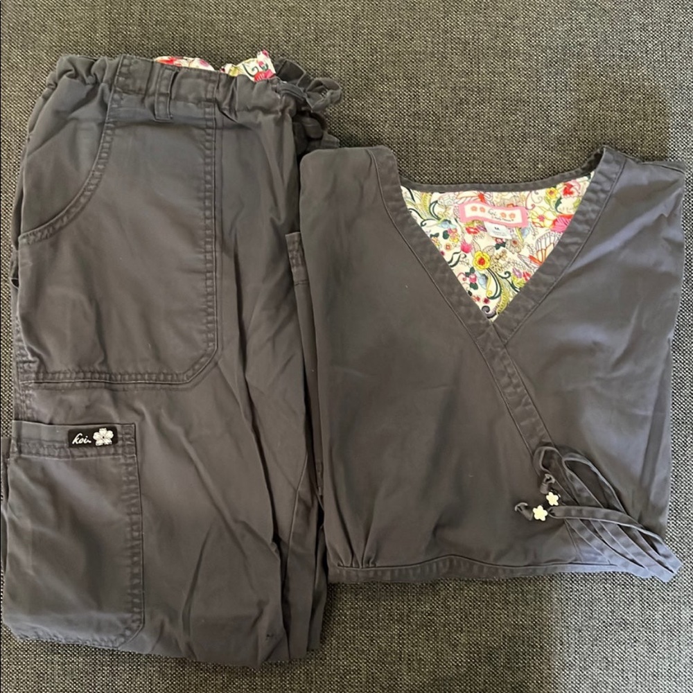 Koi scrub set size M petite